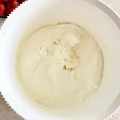 Mascarpone i galaretka: Poznaj sekrety gładkiego kremu!