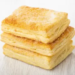 Ile kalorii w ciastku francuskim? Poznaj prawdę i jedz świadomie