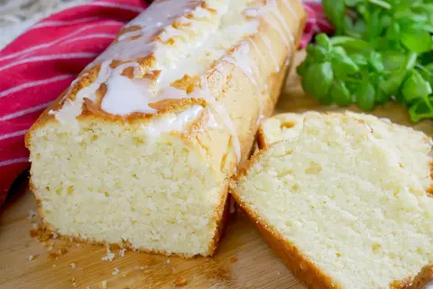 Ciasto cytrynowe Joli: odkryj przepis, który zawsze wychodzi!