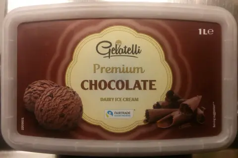 Lody czekoladowe: 90-180 kcal na gałkę? Sprawdź i wybierz mądrze