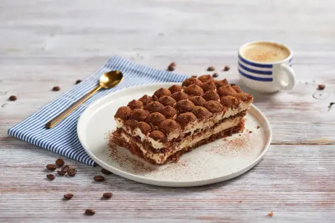 Tiramisu na biszkoptach: Przepis, który zawsze się uda!