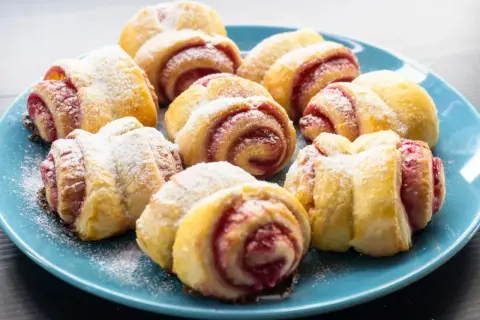 Ciastka z ciasta francuskiego: Słodkie i słone hity + triki!