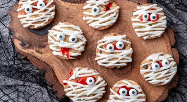 Ciastka na Halloween: Przepisy, dekoracje i triki krok po kroku!