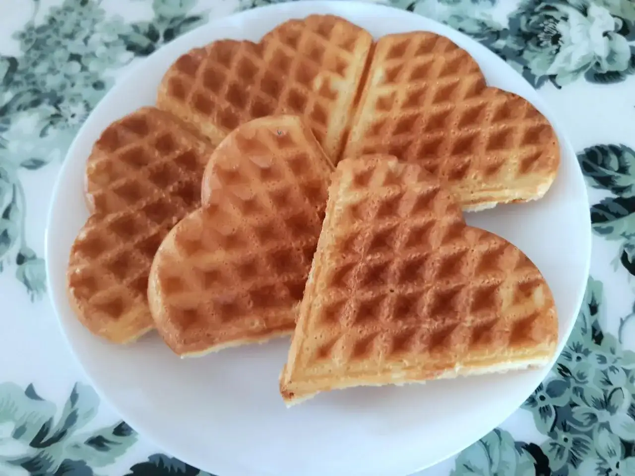 Prosty przepis na chrupiące gofry domowe